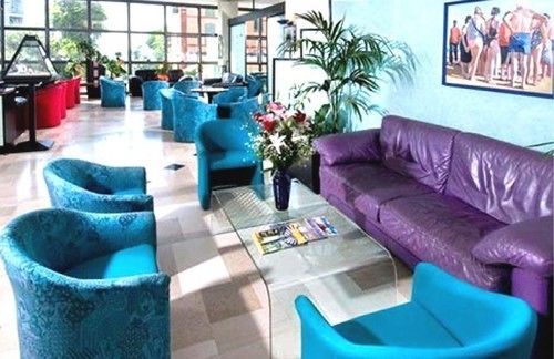 Hotel Acropolis カットーリカ エクステリア 写真