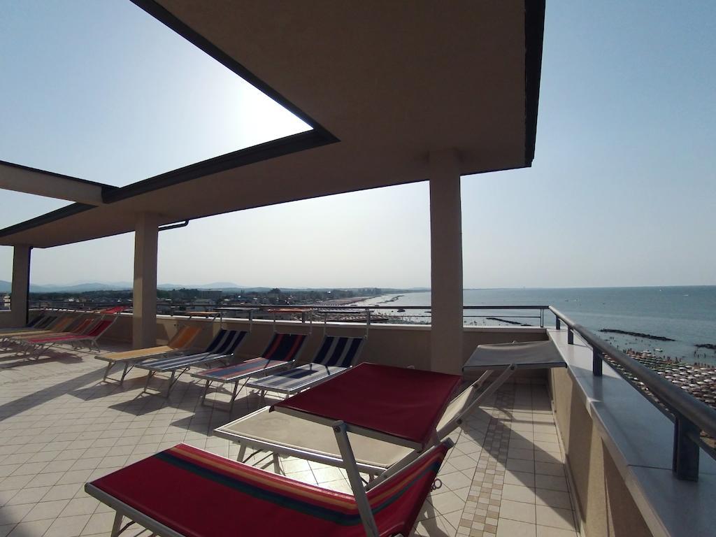 Hotel Acropolis カットーリカ エクステリア 写真